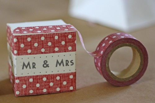 red polka dot tape | wedding favour boxes by The Wedding of my dreams