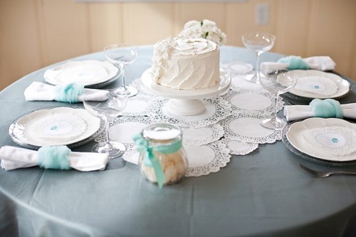 unique wedding centerpiece ideas 14 Mini Cakes
