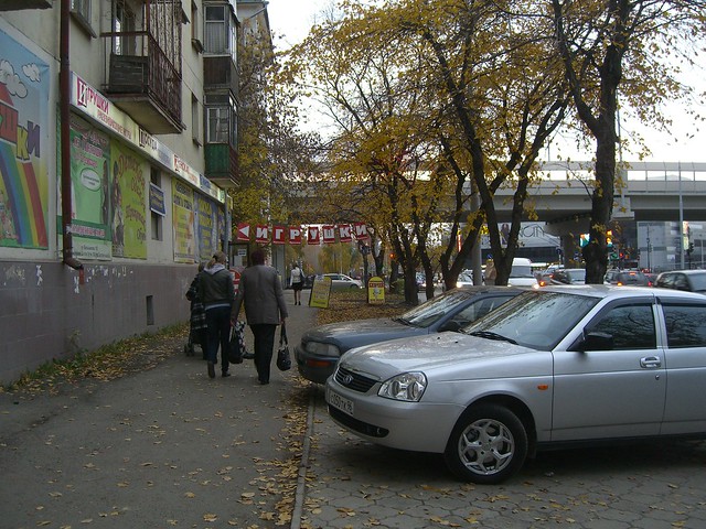 Парковка на Большакова