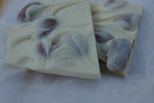Hollywood Farmers Market - White Chocolate Almond Bark