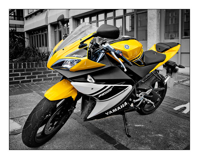 277 365 Yamaha R125 They didn't make 125cc bikes that look THIS good when I