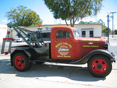 historic tow truck