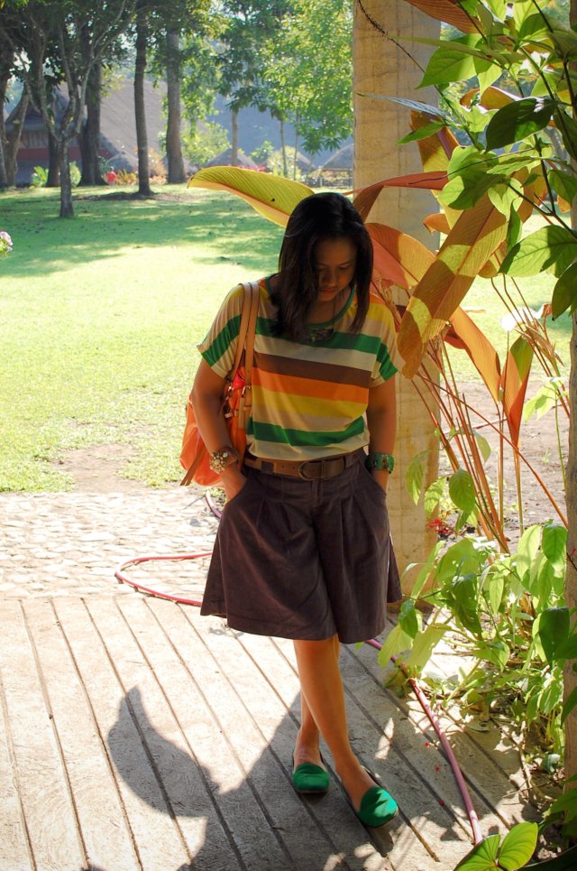Denise Katipunera, Pinay Fashion Blogger, Mommy style, Fashion on budget, butterfly necklace, colorful stripes, orange patent purse, dooney and bourke