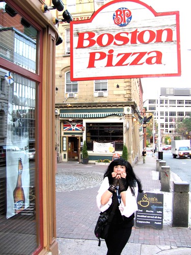 Hal-Con Sci-Fi, Fantasy & Comic Convention Sponsor and Foodie Hero Boston Pizza