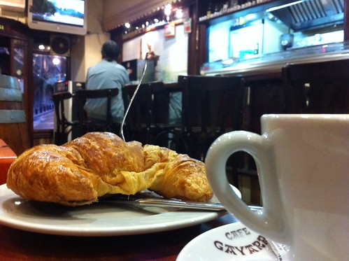 CAFE GAYARRE, Iturribide Bilbao by LaVisitaComunicacion