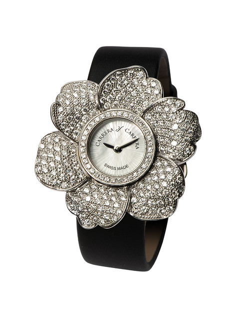 DC001000 01_311 Gardenias Jewelry Watch in White Gold & Diamonds 1.jpg