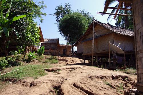 Huay Pra Laam, Laos