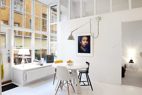 bright-color-accents-loft-apartment-stockholm-6