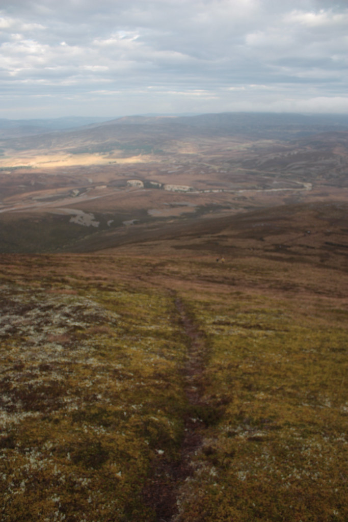 The track up Gael Charn
