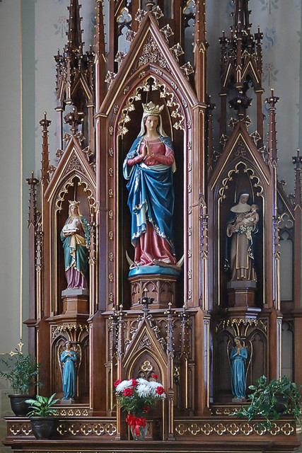 Autochromed altar of Mary, at Saint Peter Church, in Jefferson City, Missouri, USA