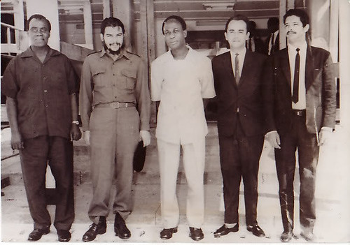 Kojo Botsio, Che Guevara, Kwame Nkrumah and two Cuban officials in Ghana during the Guevara visit in late 1964 and early 1965 when he toured several African states. Guevara would work to liberate Congo in 1965. by Pan-African News Wire File Photos
