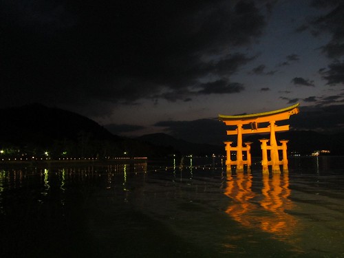 The gate of Itsukushima shinto shrine