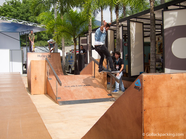 Skateboard demo at Colombiamoda 2011