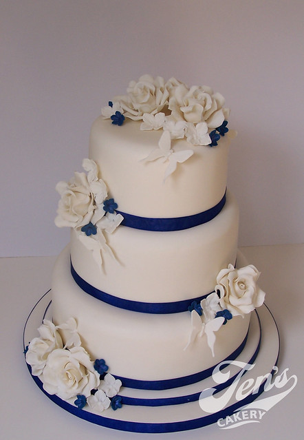 royal blue white n silver wedding cakes