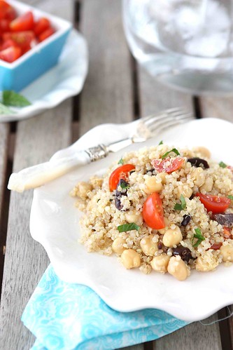 Quinoa Salad with Chickpeas, Kalamata Olives & Mint Recipe