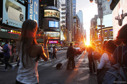 Manhattanhenge By @NYCphotos-flickr