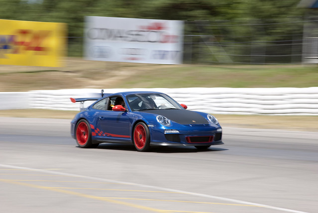Porsche GT3 RS Blue Red 3