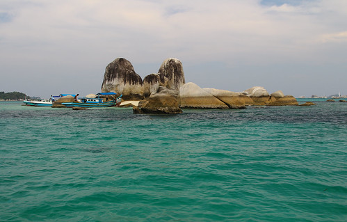 Batu Berlayar Island