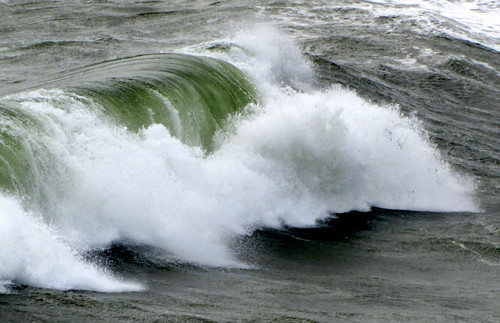 Waves Beenbane Beach