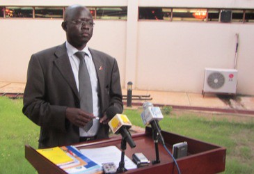 General Madut Biar Yel, South Sudan Minister of Telecommunication and Postal Services, takes questions from journalists on September 23,2011 in Juba. (photo by Ngor Garang-ST) by Pan-African News Wire File Photos