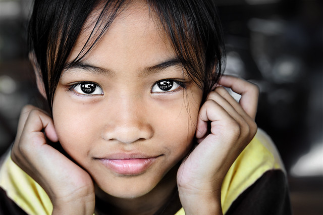 Download this Thai Girl Portrait picture