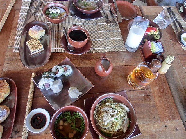 Breakfast at "Dining by the bay" - Six Senses Ninh Van Bay