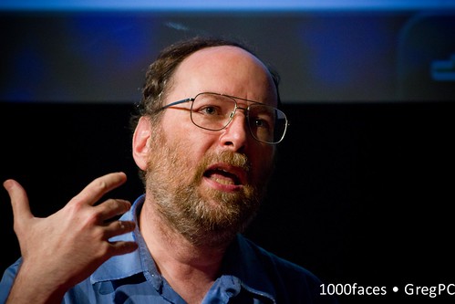 Face - man with beard and glasses speaking
