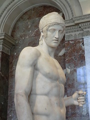 Louvre statues