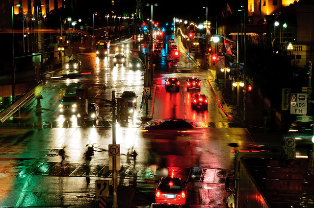 Rainy night on Rideau Street (2)