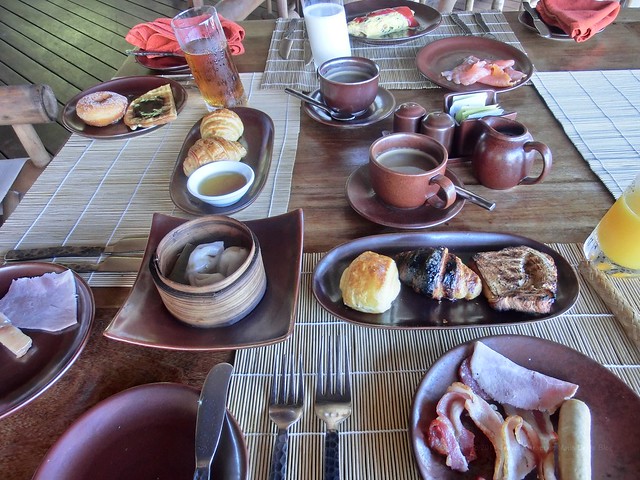breakfast our table "Dining by the bay" - Six Senses Ninh Van Bay