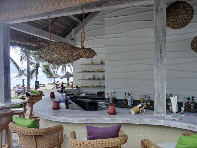 Hotel Bar in Terrace Pool - Evason Ana Mandara Nha Trang