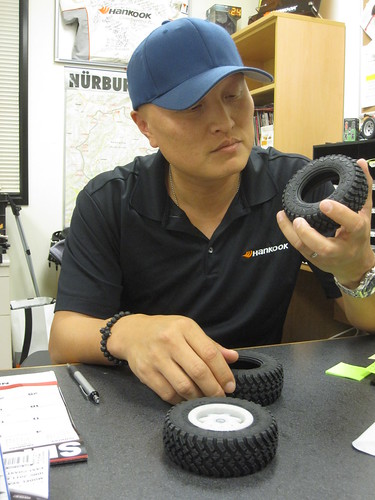 Paul Jho of Hankook checks out the Axial Version Hankook Dynapro M/T