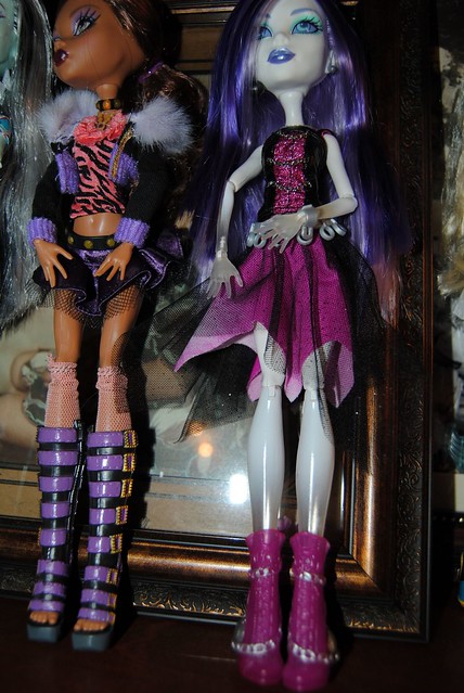 20110830 Monster High Spectra 7 I know it's a mediocre photo at best 
