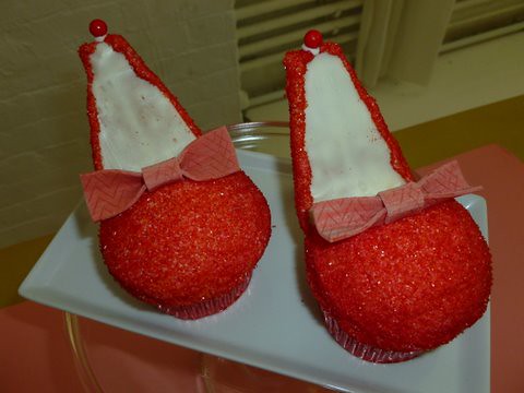 red high heel cupcakes