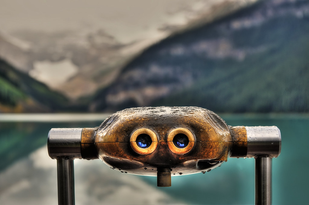 lake louise binocular