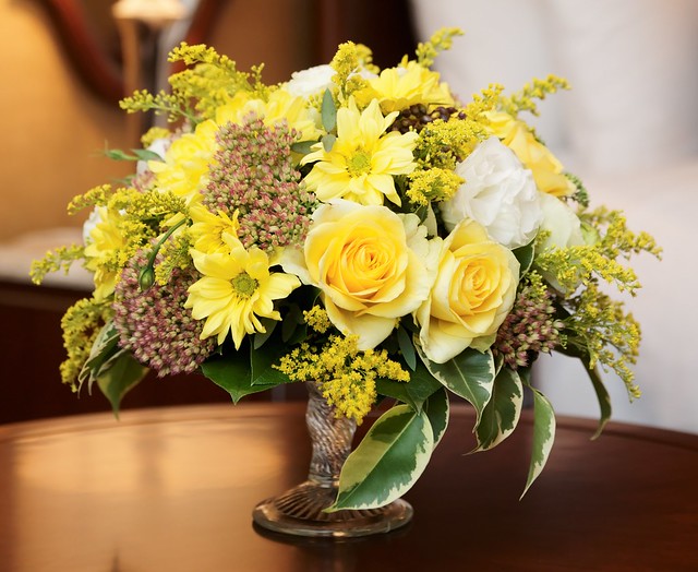 This is a beautiful yellow wedding centerpiece of wholesale wedding flowers