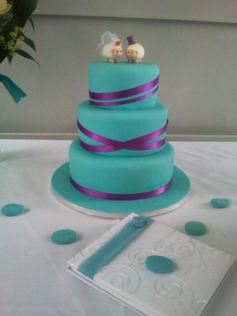 Turquoise wedding cake at Crom Castle