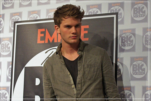 Empire BIG SCREEN : Jeremy Irvine talks War Horse and working with Steven Spielberg in the press room by Craig Grobler