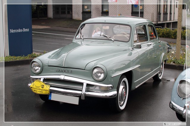 1955 Simca Aronde 90a 02 