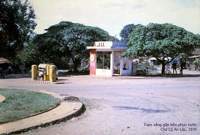 cây xăng Chợ cũ 1970