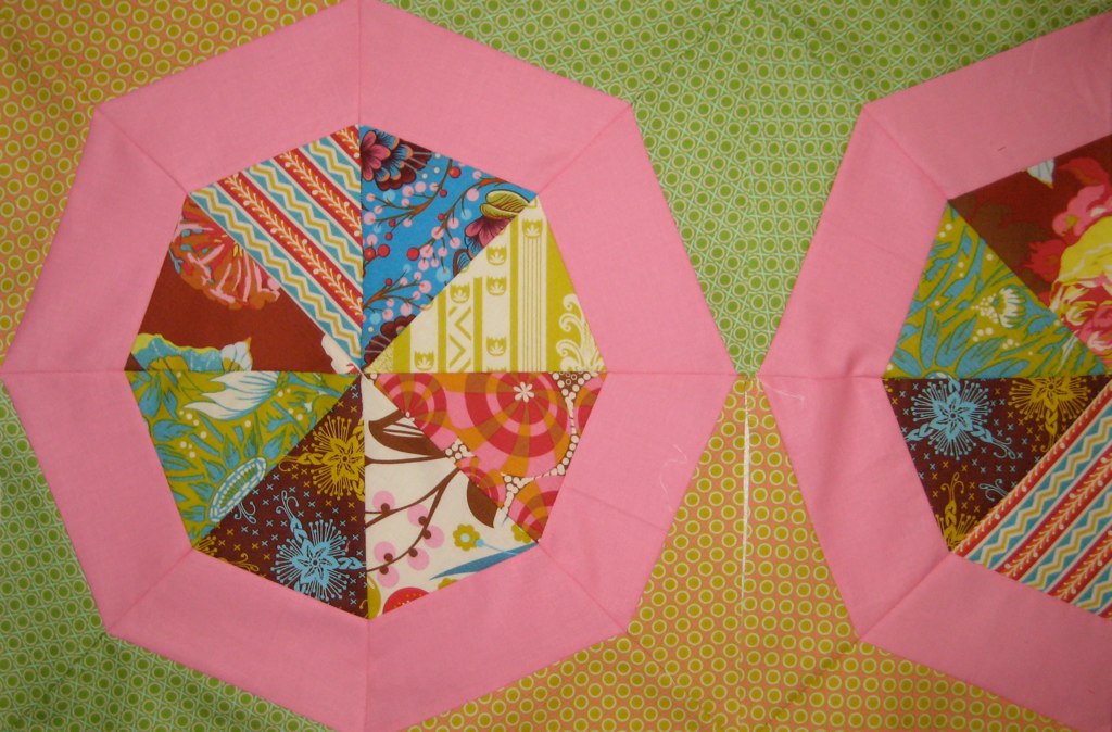 Spinning Stars Pink Block with Loulouthi