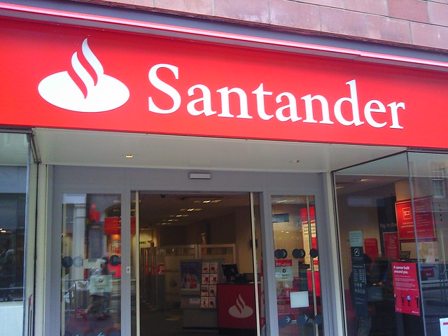 Santander Bank | If you wish to use this photo, please link … | Flickr - Photo Sharing!