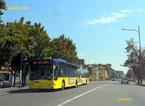 Modena: Mercedes Citaro n°617 in via Emilia Ovest - linea 500