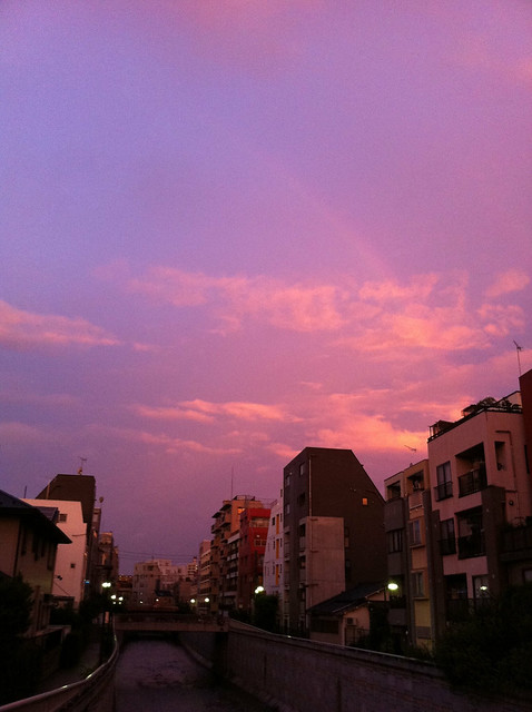 朝焼けの虹