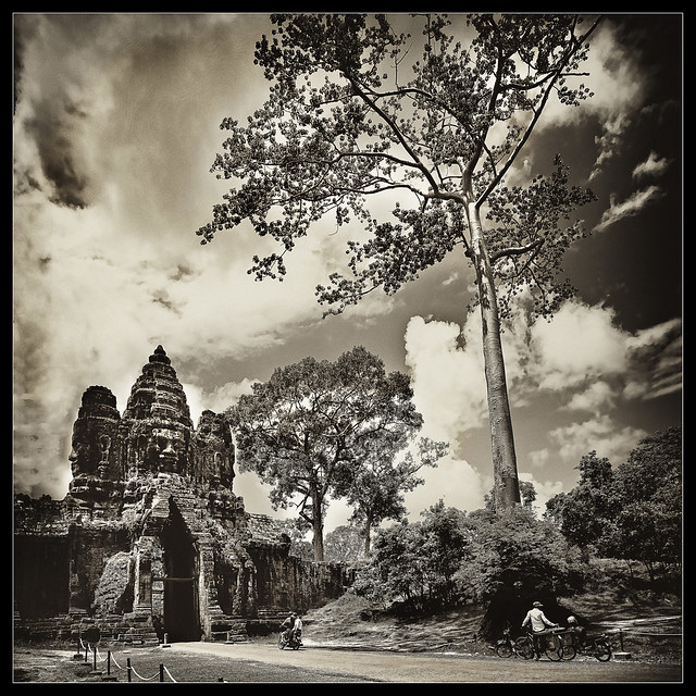 the mysterious world of the angkor..(explore, frontpage)