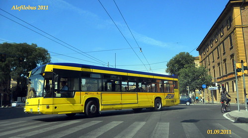 Modena: autobus Busotto n°99 al "ponte della Pradella" - linea 9