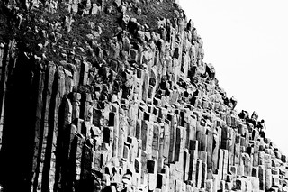 Basaltic columns (B&W)