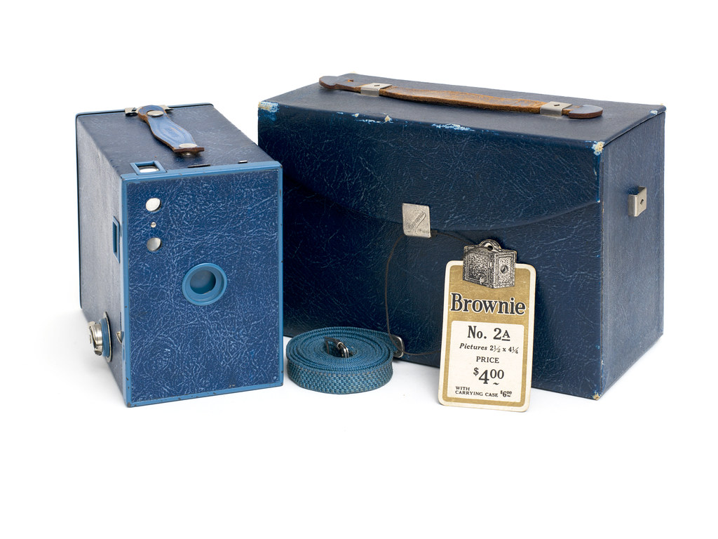 Kodak Brownie #2A in Blue with case and price tag