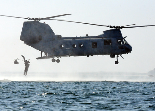 無料写真素材|戦争|軍用機|ヘリコプター|CHシーナイト|アメリカ軍