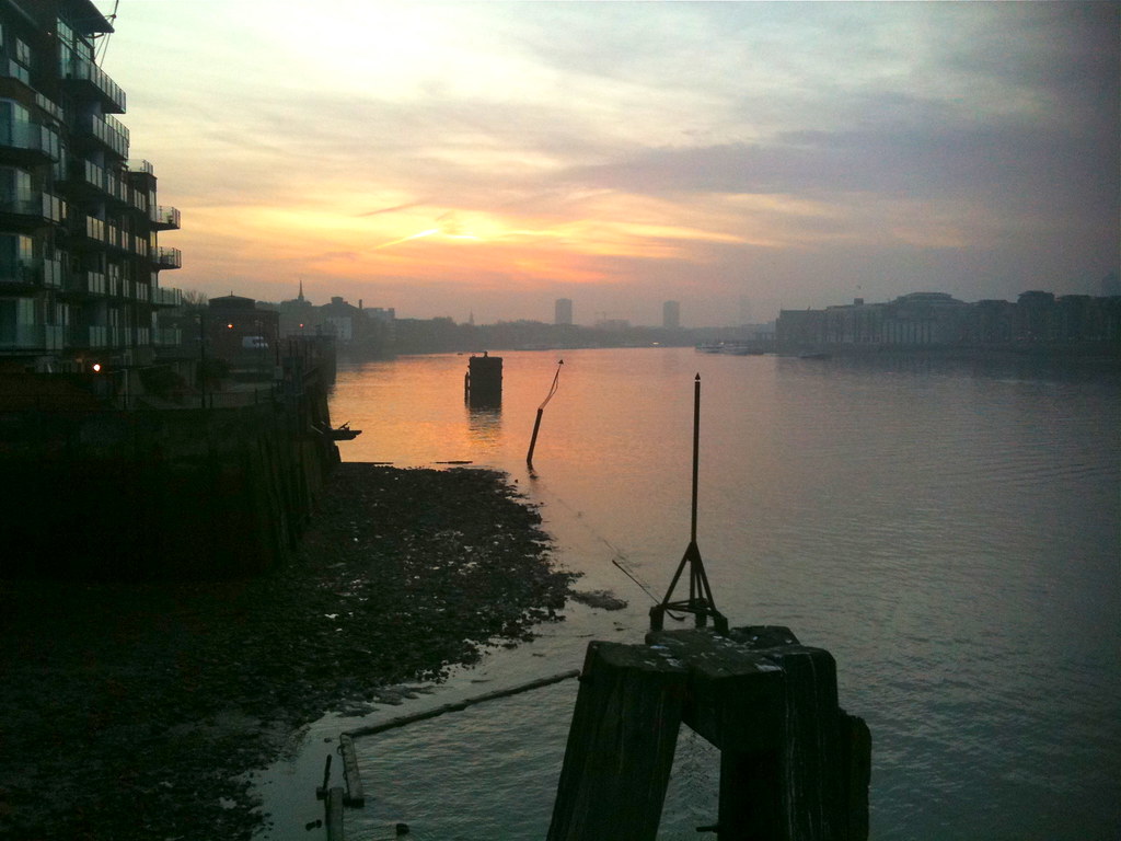 Thames dusk